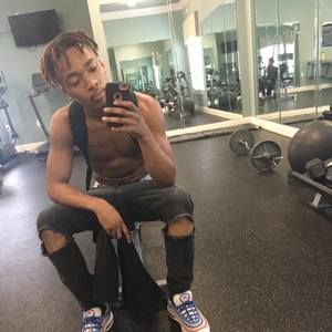 Meet your Posher, Aaron